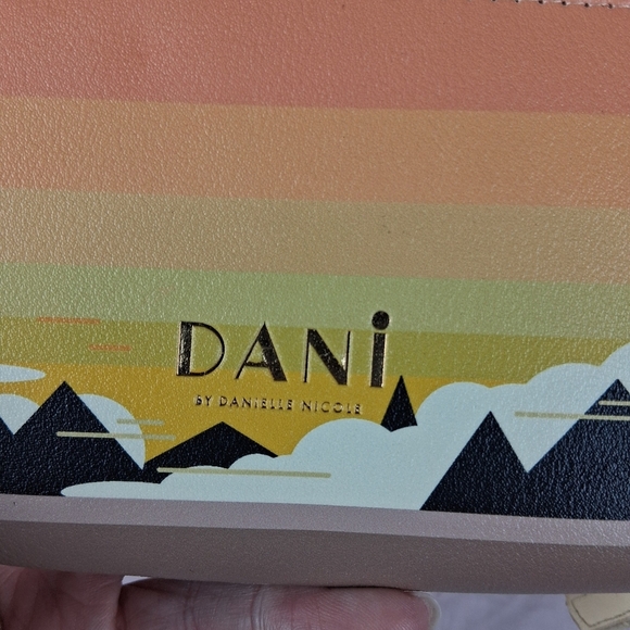 Danielle Nicole Star Wars Baby Yoda Mini Backpack & Matching Wallet - Picture 6 of 16